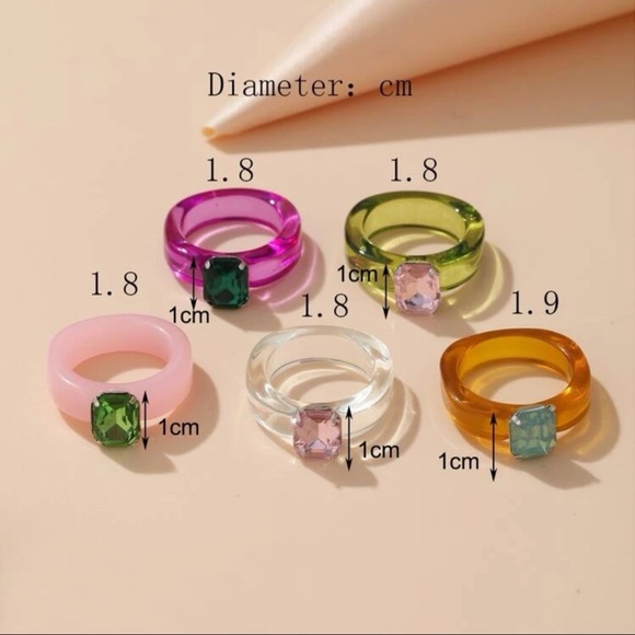 Acrylic Ring Set purple pink and clear ones! - Picture 5 of 8